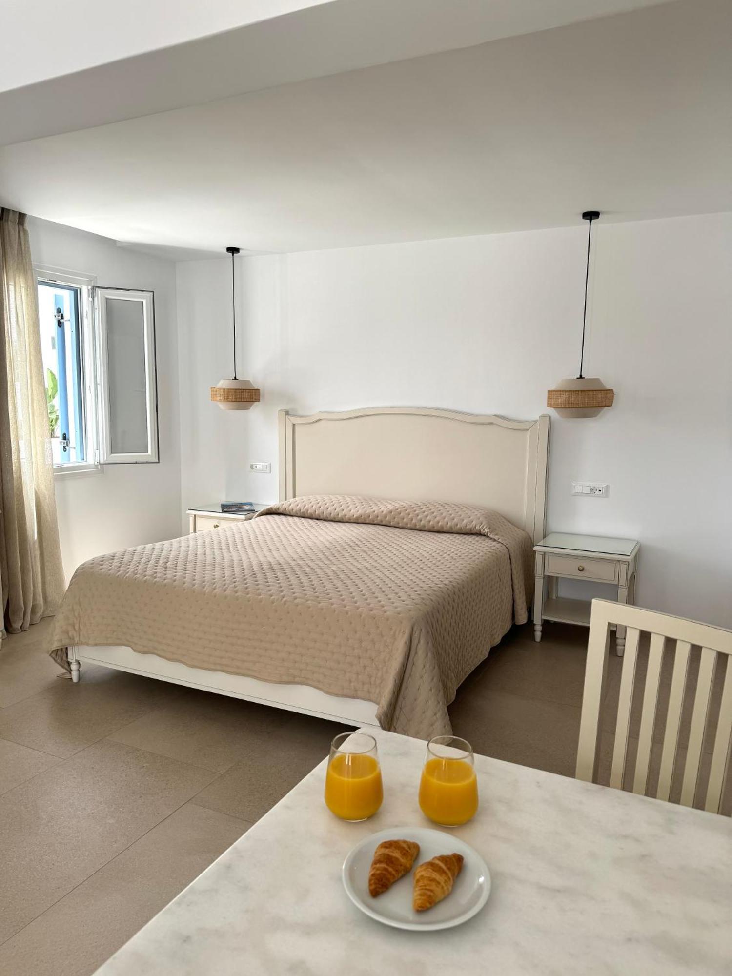 Esperides Apartment Platys Gialos  Ngoại thất bức ảnh