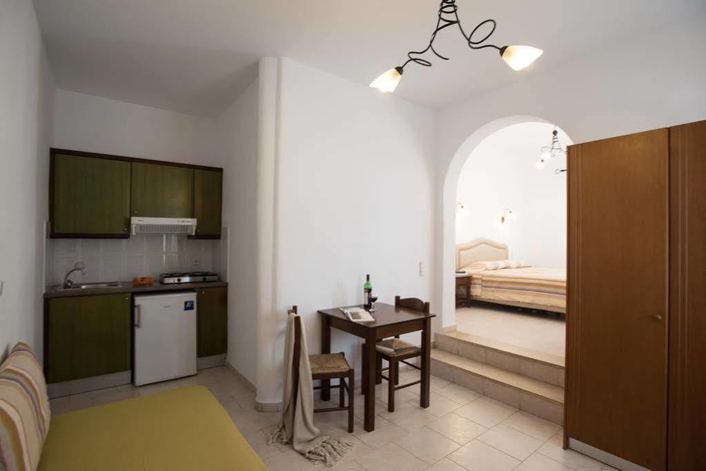 Esperides Apartment Platys Gialos  Ngoại thất bức ảnh